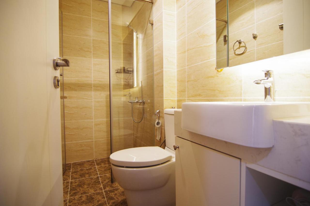 Căn hộ D'capitale Luxury By The Zenith *
